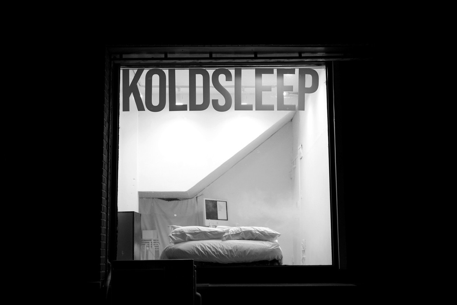 [Special Public Lecture] The State of Performance Art and Personal Narratives: The “Chain” Project and Archive (koldsleep)